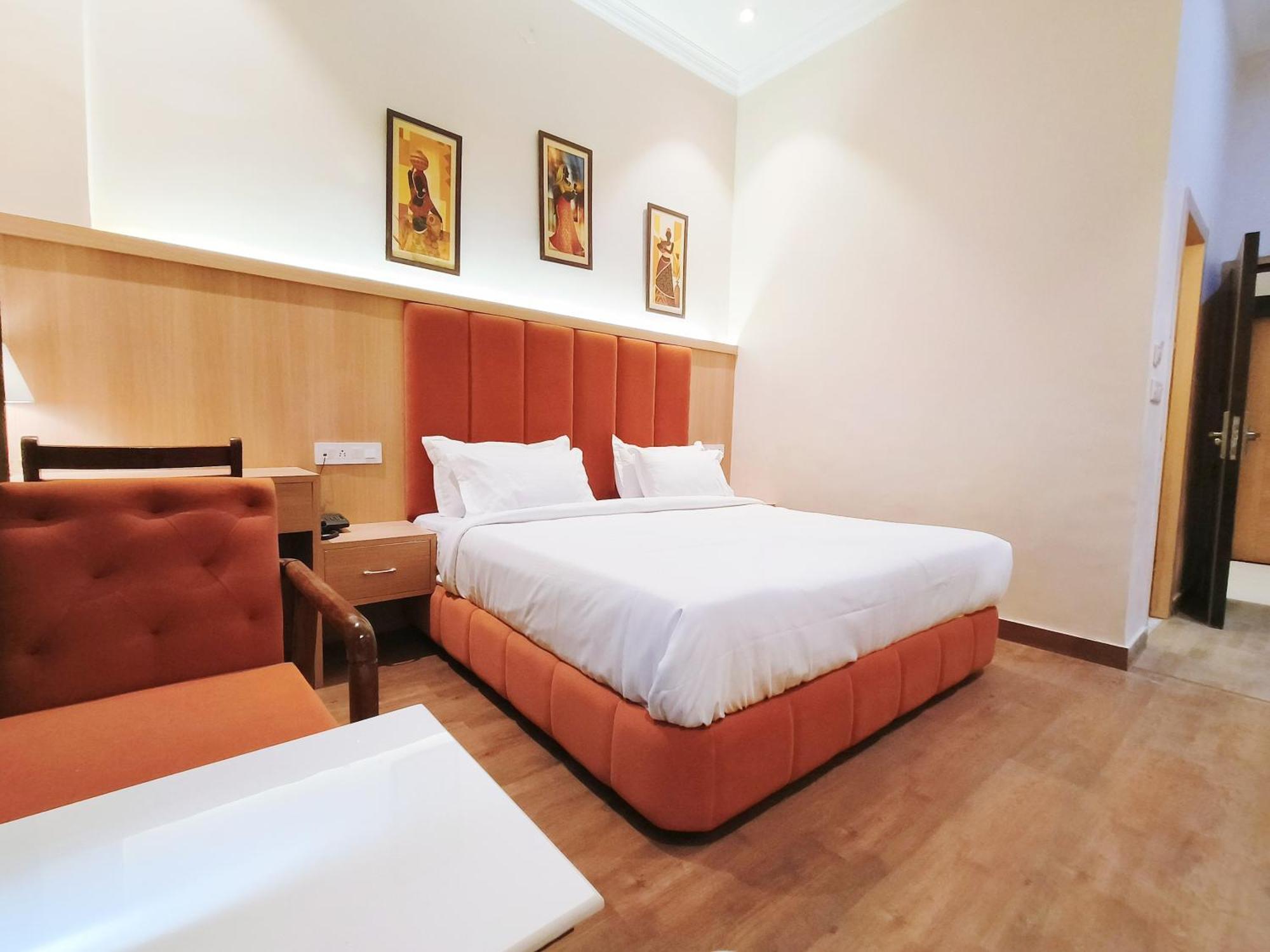 Hotel Ricky By Sahibs Group Amritsar Esterno foto
